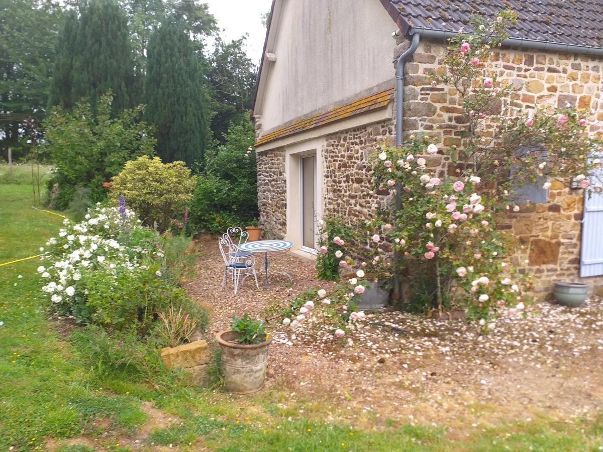 Saint-Brice-sous-Ranes Ma Maison Bleue מראה חיצוני תמונה